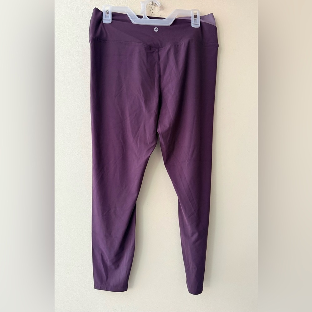 HALARA Women’s Leggings, Crossover 2-Tone Waist, size XL, colors Plum and Lilac - Picture 5 of 8